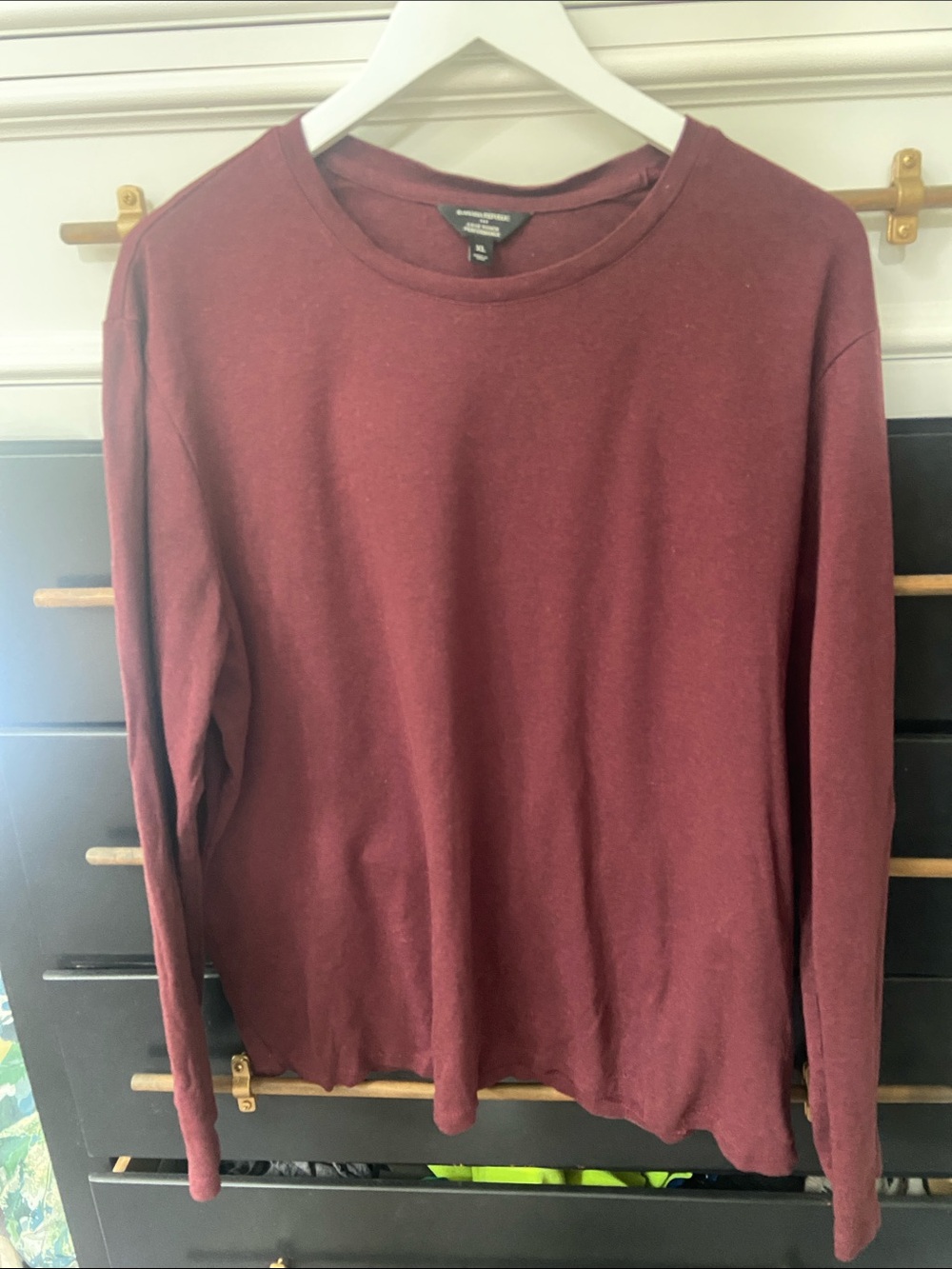 Banana Republic Men's Crewneck Long Sleeve T-Shirt - Wine